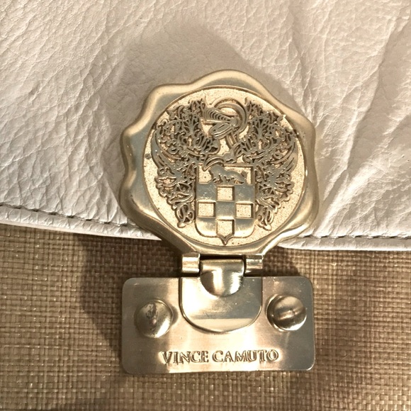 Bold Gold Medallion Vince Camuto cream pebble leather/rattan.Perfect for summer. - Picture 5 of 8